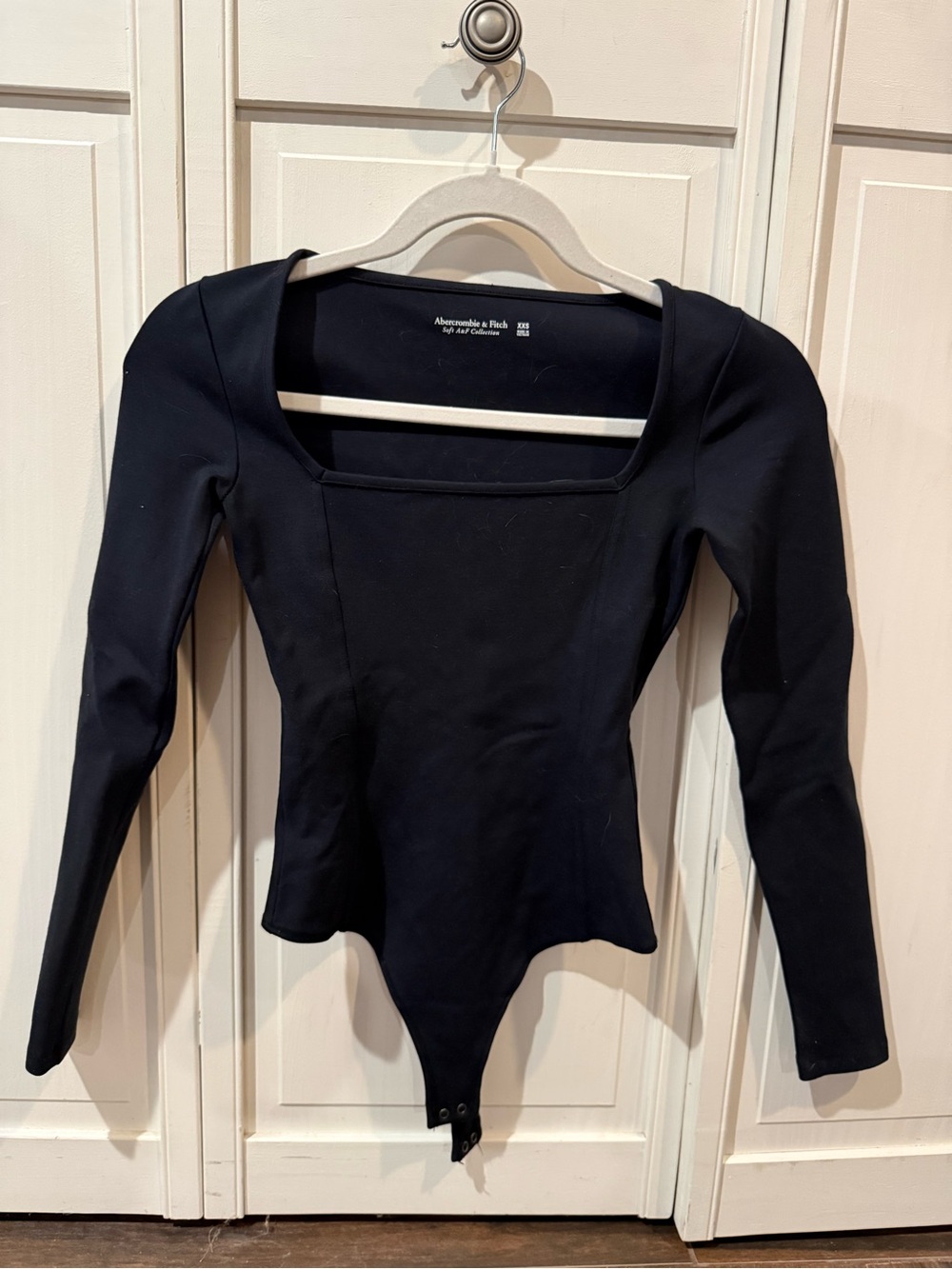 Abercrombie & Fitch Black Long-Sleeve Square Neck Bodysuit